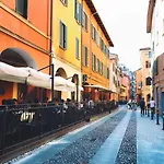 La Corte Del Pratello Apartman Bologna